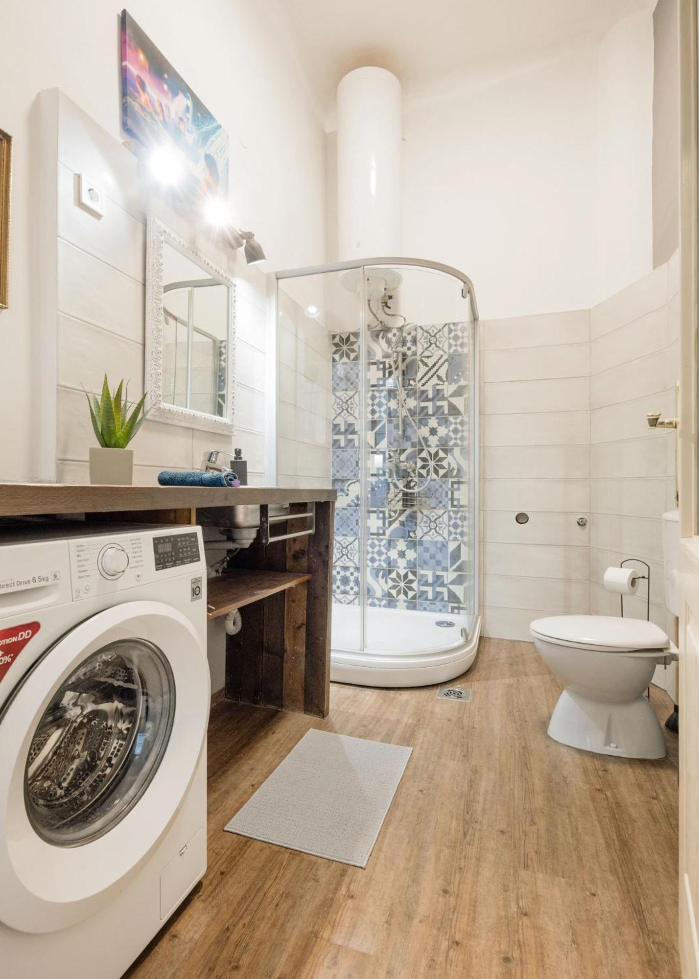 Apartament Urban Tranquillity By The Main Shopping Street Budapeszt Zewnętrze zdjęcie